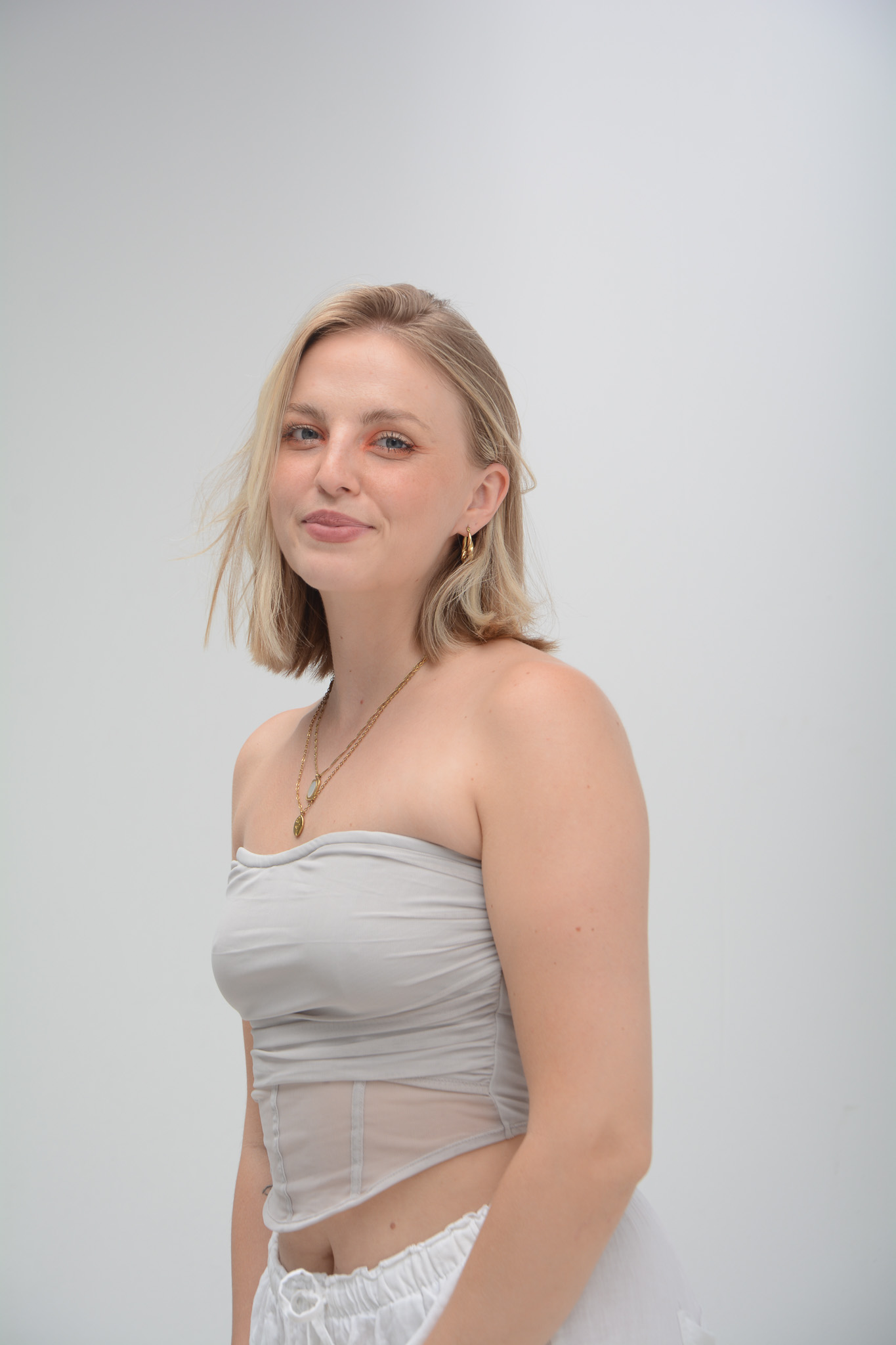 Das Teammitglied Kathrin Rasputin von der Pilzfarm BetterMyco aus Würzburg