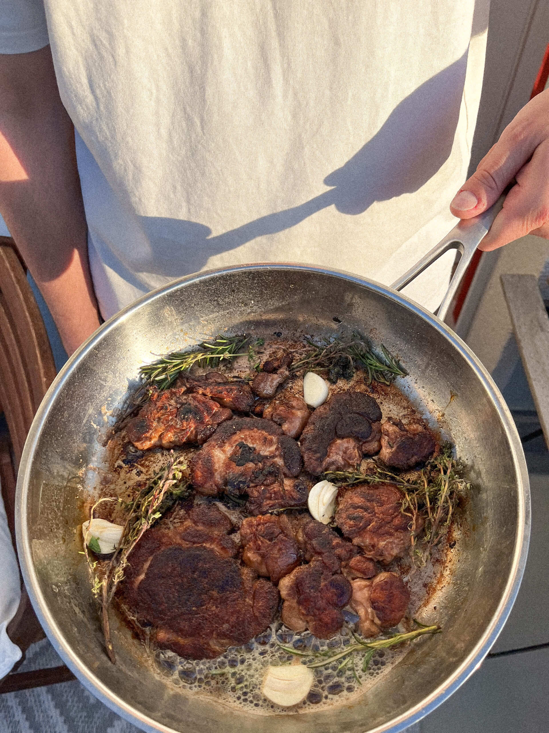 Ein gekochtes Gericht von BetterMyco aus Lions Mane, Igelstachelbart in Form von Steak als leckerer Fleischersatz